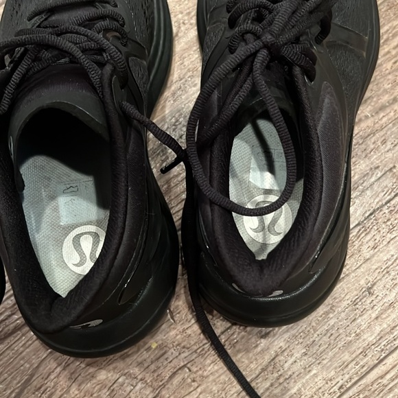 Lululemon Blissfeel Womens Running Shoe - Picture 7 of 7
